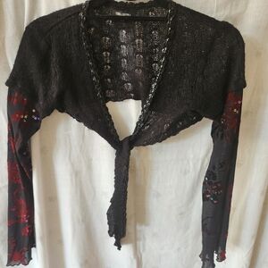 Chic Black and Red Shrug Sweater Poncho